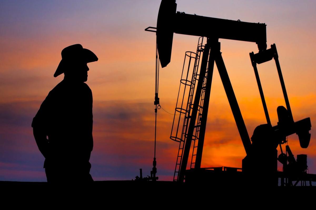 Нефть стала главным экспортным товаром США впервые с 2009 г.